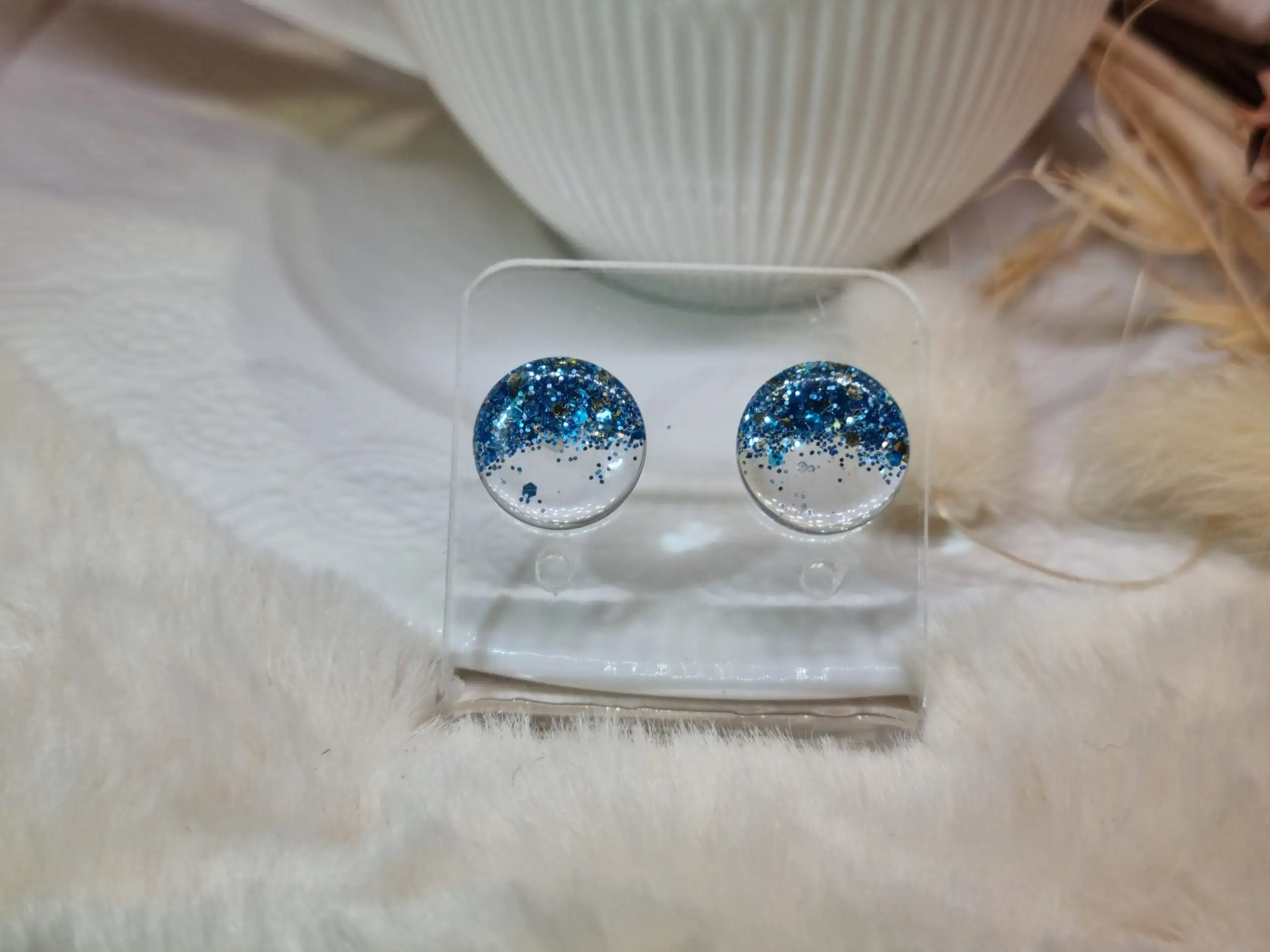 ✨ Puces d’oreilles rondes – L’élégance discrète à porter au quotidien ! ✨
