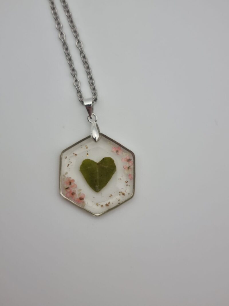 ✨ Pendentif Hexagonal « Cœur de Lierre » - Bijou Unique et Éternel ✨ – Image 4