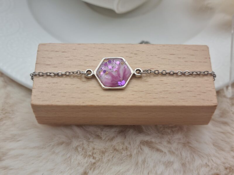 ✨ Bracelet Hexagone – Élégance et Originalité à Votre Poignet ✨