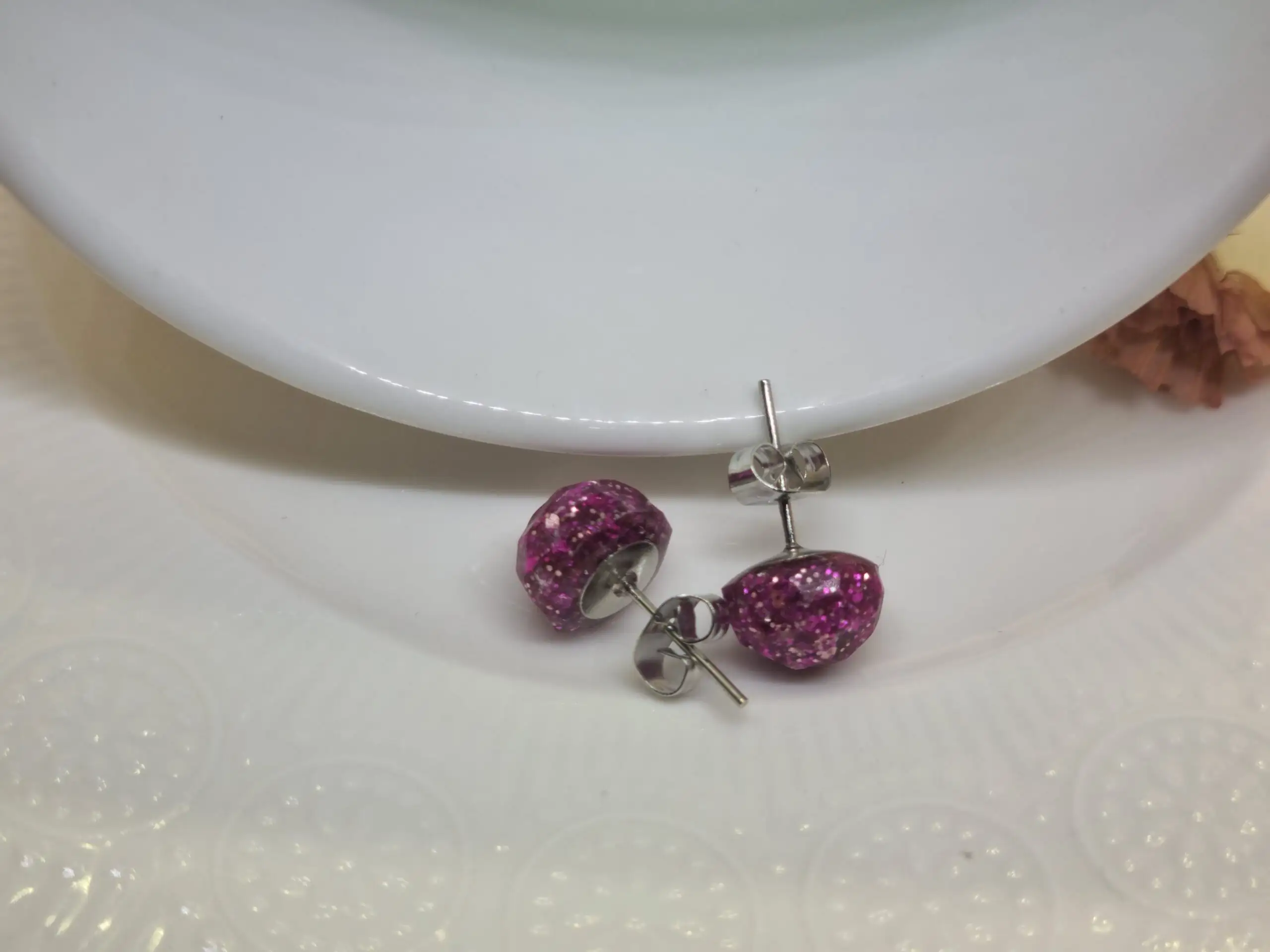 🌟 Puces d’oreilles à facettes - Élégance discrète 💎 – Image 2