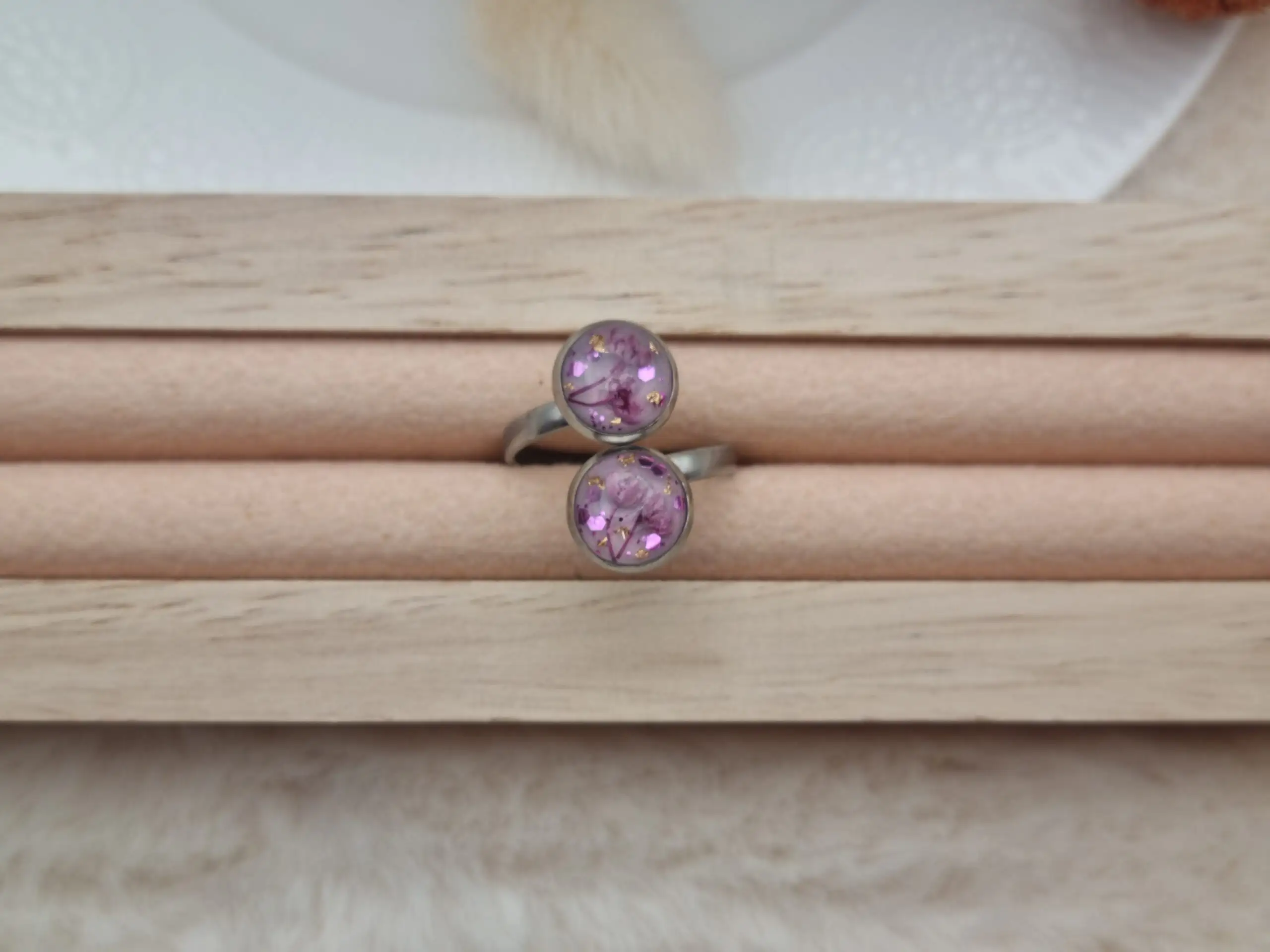 ✨ Bague Deux Cabochons, Réglable en Résine et Acier – Élégance Unique pour Vos Mains ! ✨