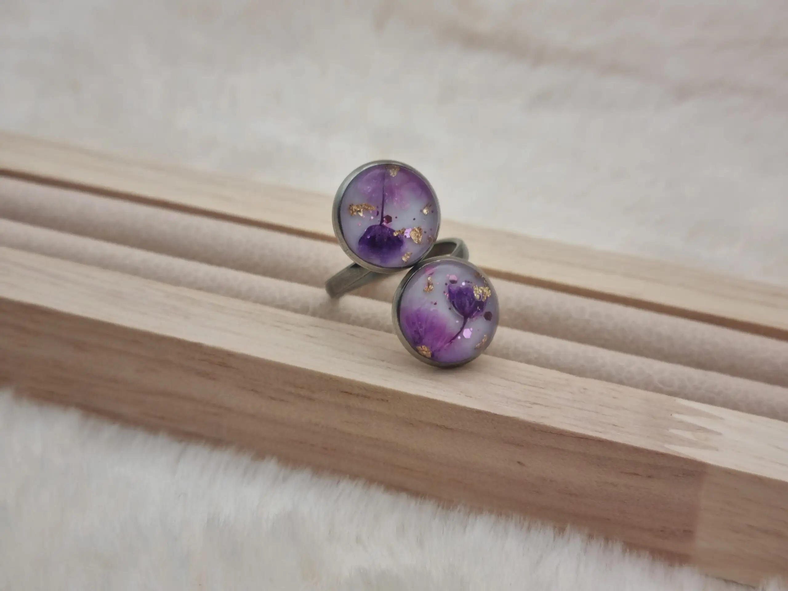 ✨ Bague Deux Cabochons, Réglable en Résine et Acier – Élégance Unique pour Vos Mains ! ✨ – Image 3