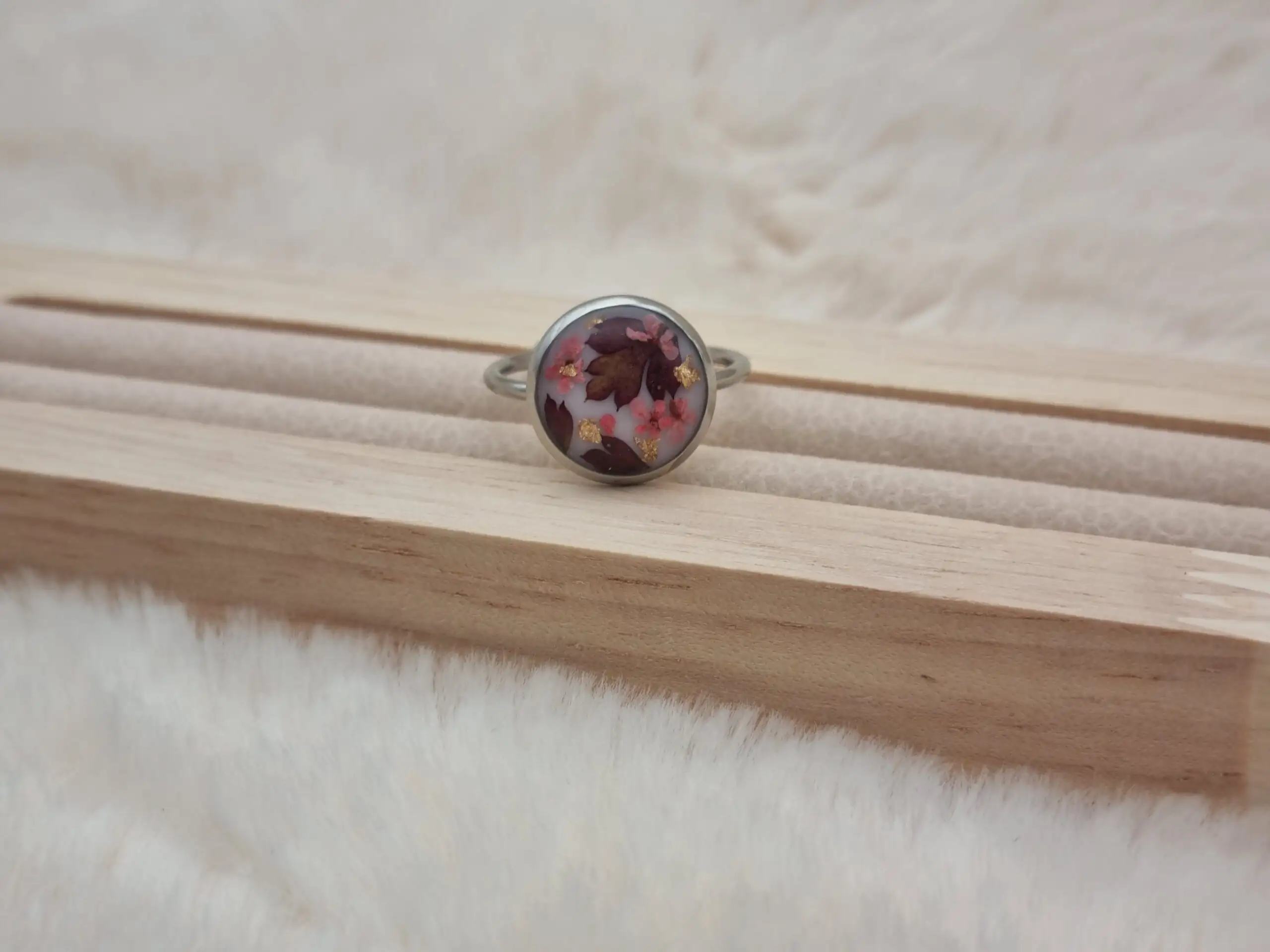 ✨ Bague Cabochon Réglable en Résine et Acier – Élégance Unique pour Vos Mains ! ✨ – Image 3
