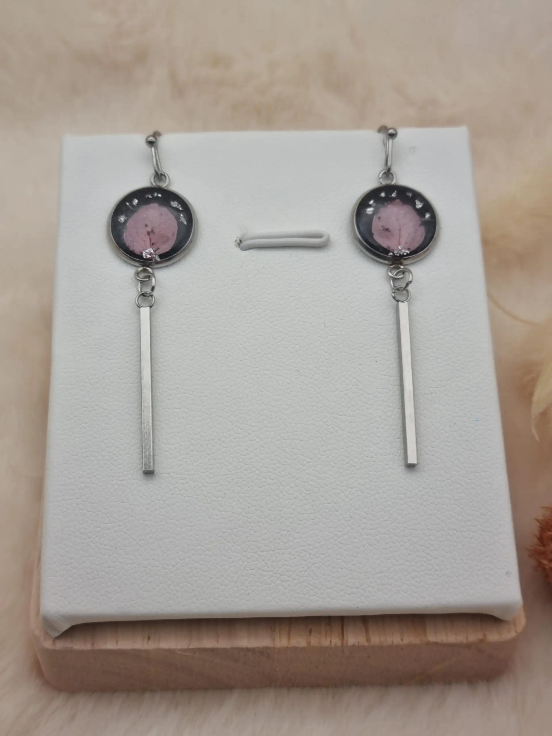 ✨ Boucles d'oreilles Cabochons Pendantes - L'élégance discrète à porter au quotidien ! ✨ – Image 3