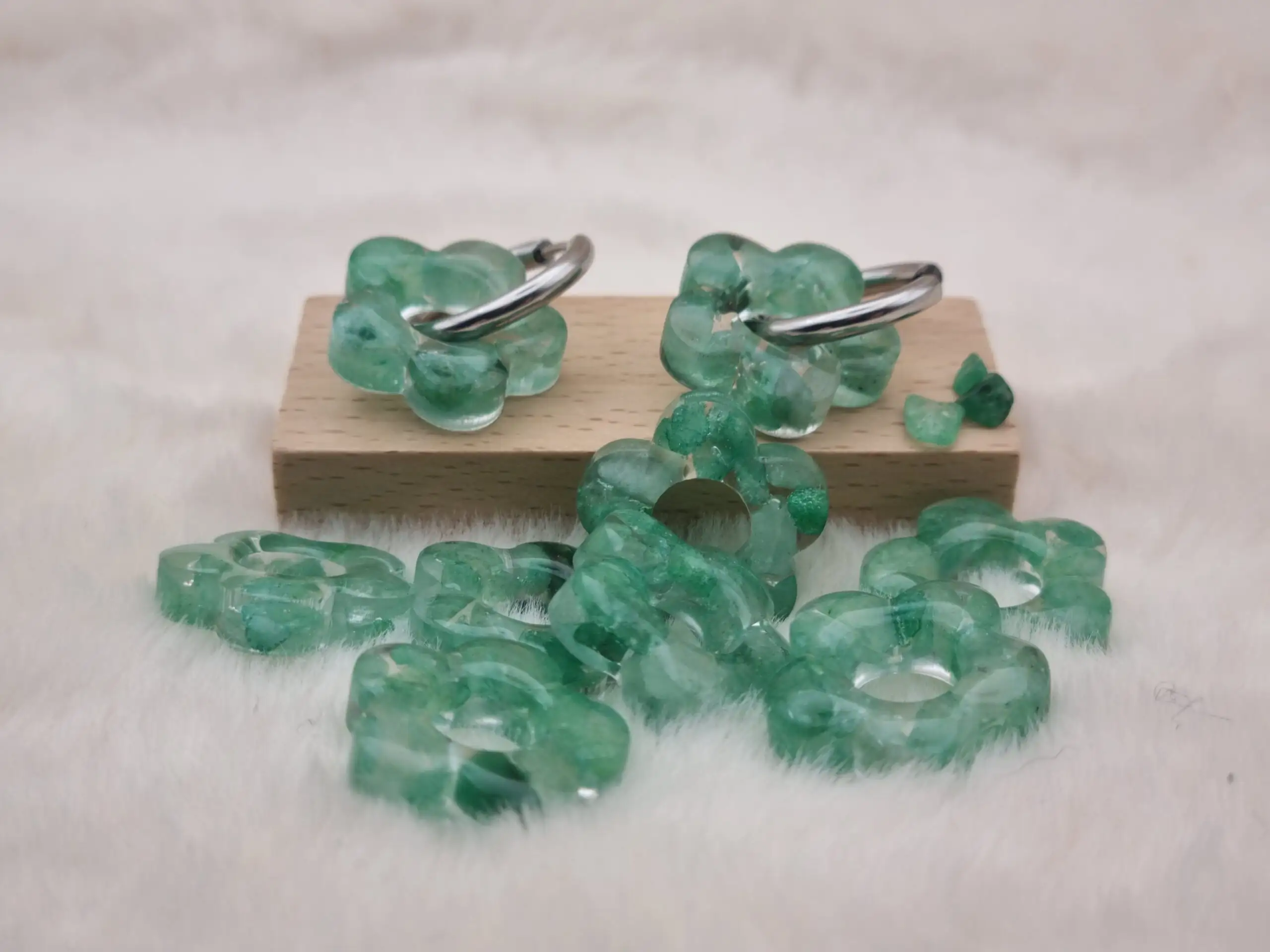 Créoles Interchangeables Fleuries - Aventurine Verte- 🌸✨ – Image 3