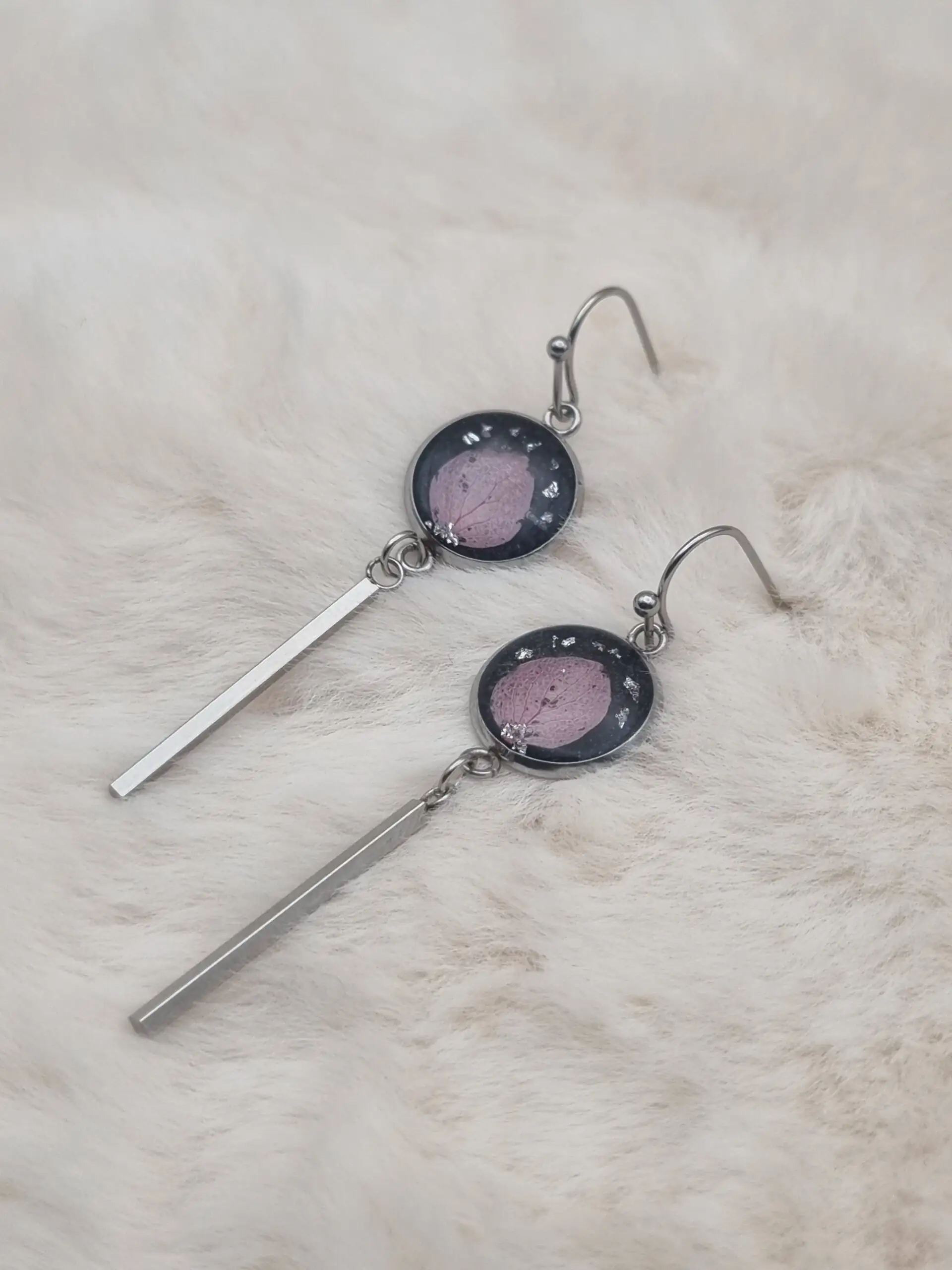 ✨ Boucles d'oreilles Cabochons Pendantes - L'élégance discrète à porter au quotidien ! ✨