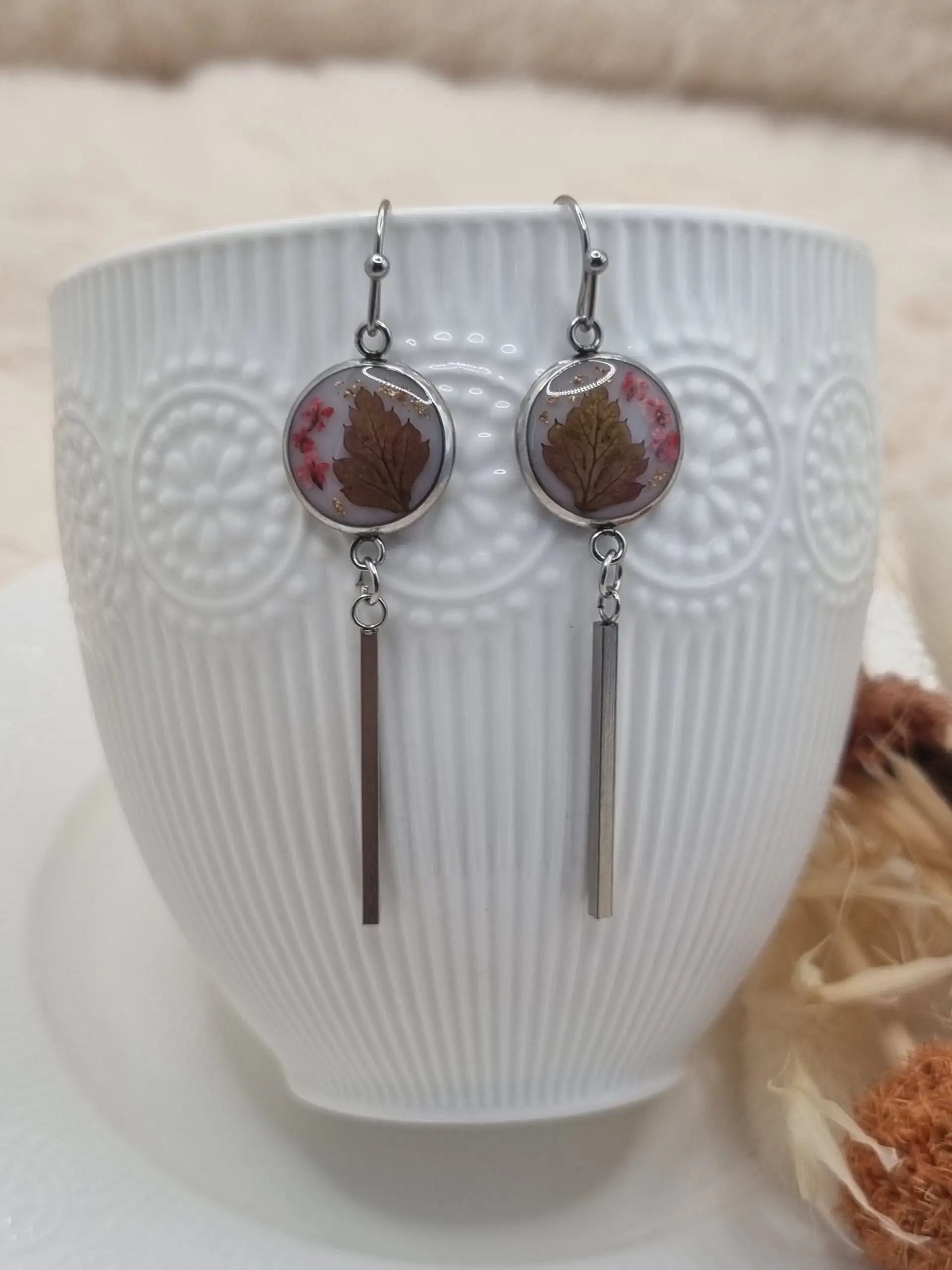 ✨ Boucles d'oreilles Cabochons Pendantes - L'élégance discrète à porter au quotidien ! ✨