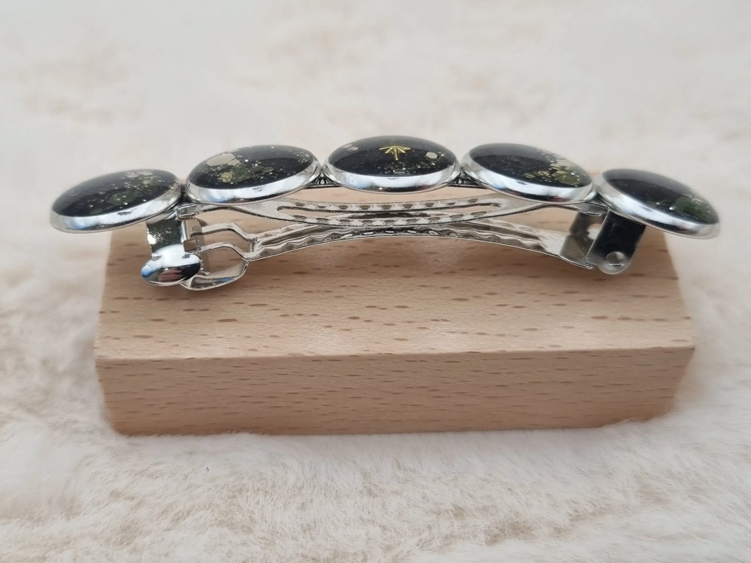 🌟 Barrette 5 Ronds - Un Accessoire Élégant pour Sublimer Votre Coiffure 🌟 – Image 3