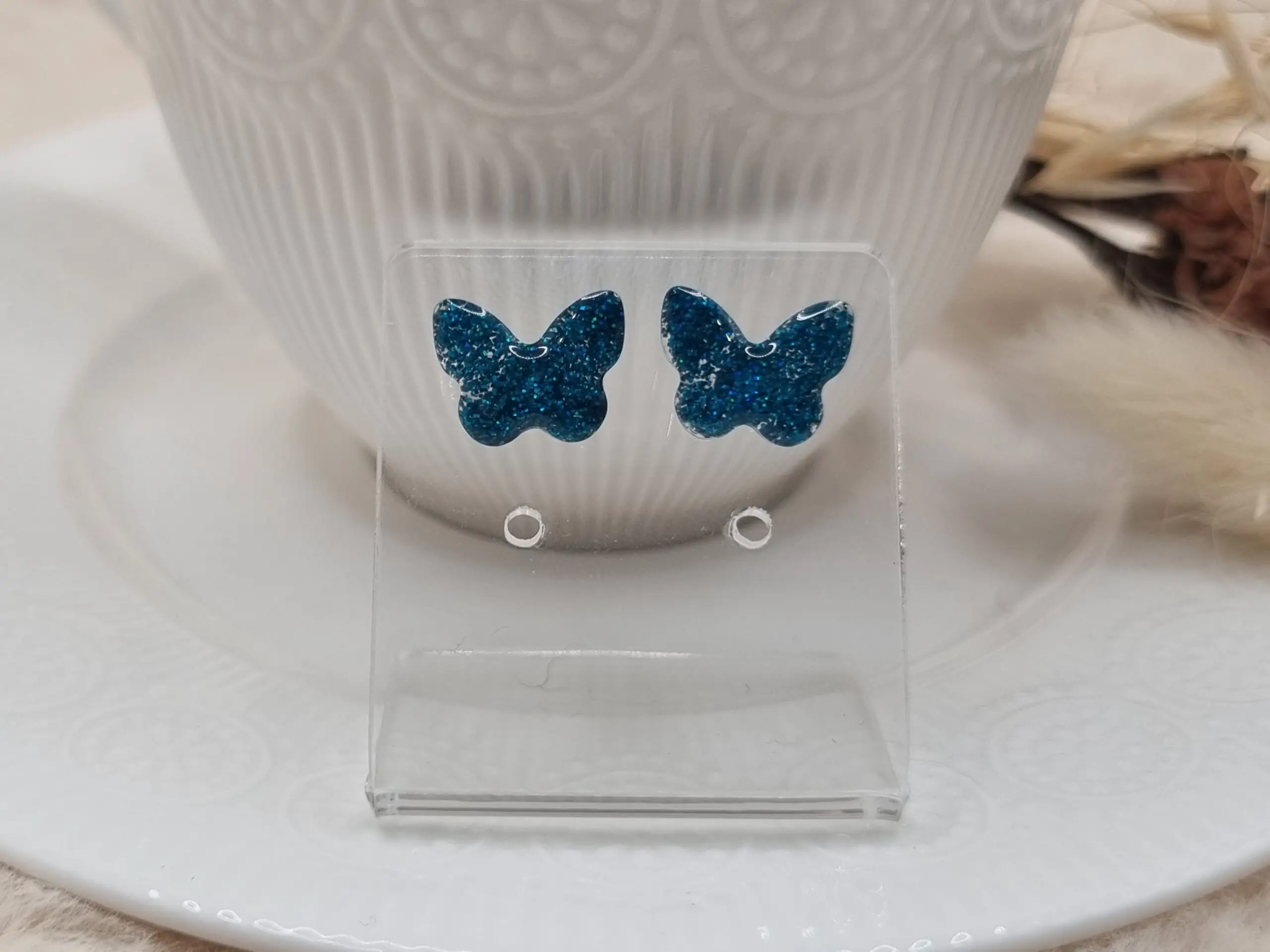 🌸 Puces d'oreilles Papillons – Élégance et Légèreté à Porter ! 🦋