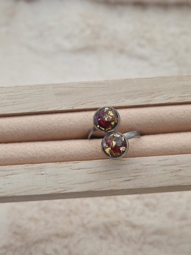 ✨ Bague Deux Cabochons, Réglable en Résine et Acier - "éclats de verre" – Élégance Unique pour Vos Mains ! ✨ – Image 3