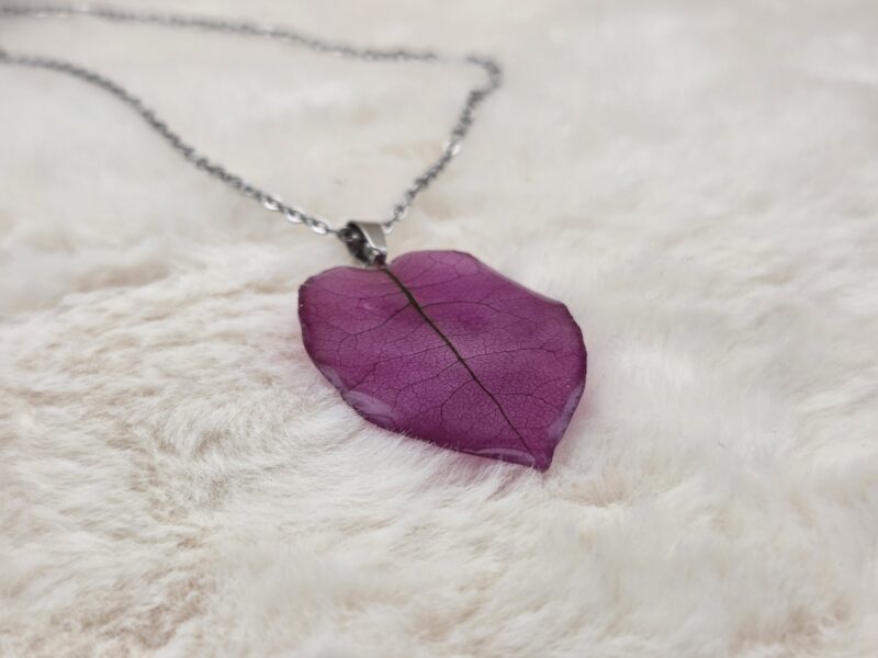 🌺 Pendentif Pétale de Bougainvillier Résiné – Élégance Florale & Naturelle