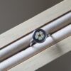 🌼  Bague Cabochon Fleur de Spirée – Acier Inoxydable Réglable