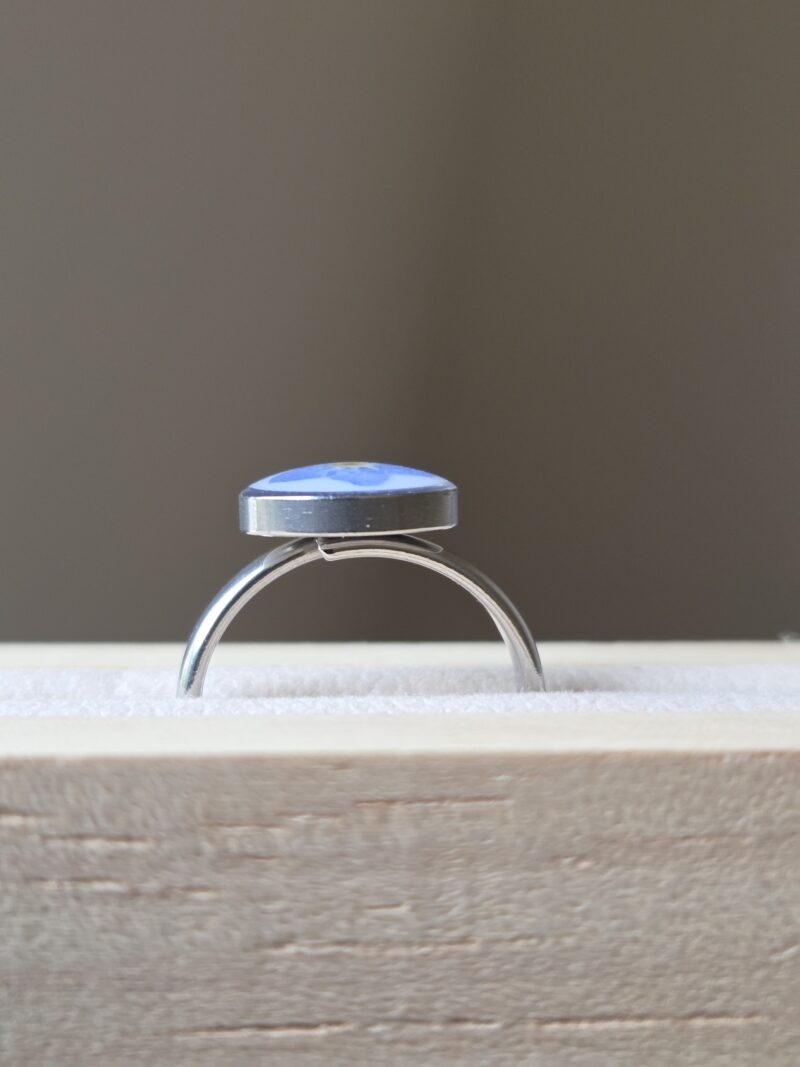 🌼  Bague Cabochon Fleur de Myosotis – Acier Inoxydable Réglable – Image 5