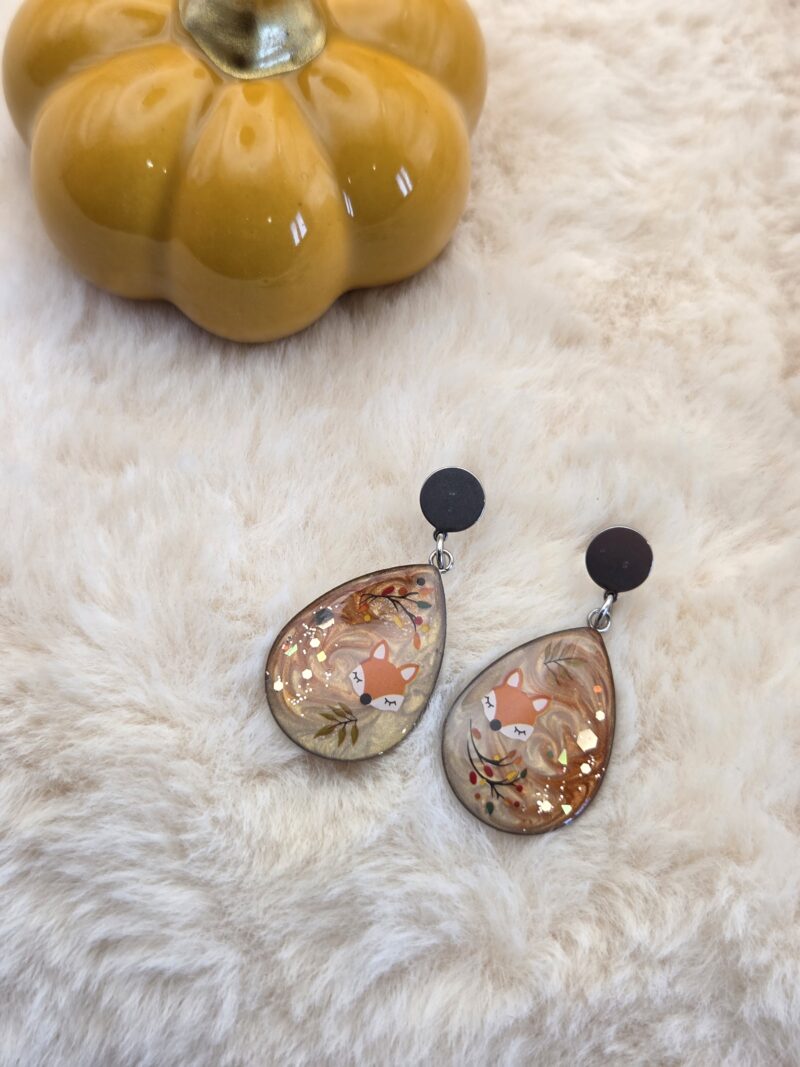 🍂 Boucles d’oreilles pendantes dépareillées “Renard d’Automne” 🦊✨ – Image 3