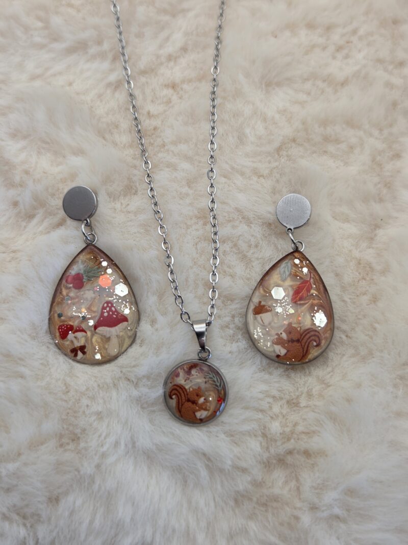 🍁 Pendentif “Écureuil d’Automne” 🐿️✨ – Image 2