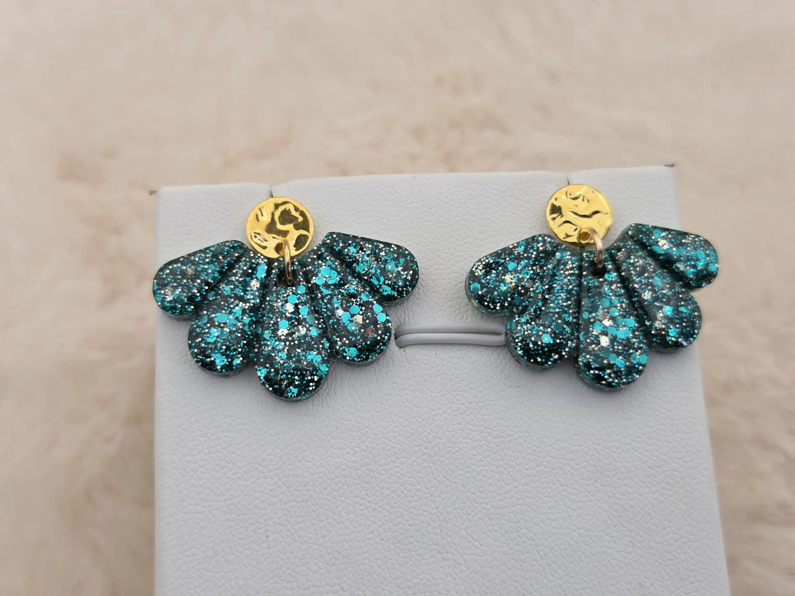 đ Boucles dâOreilles Ăventails Scintillants âš â Image 2