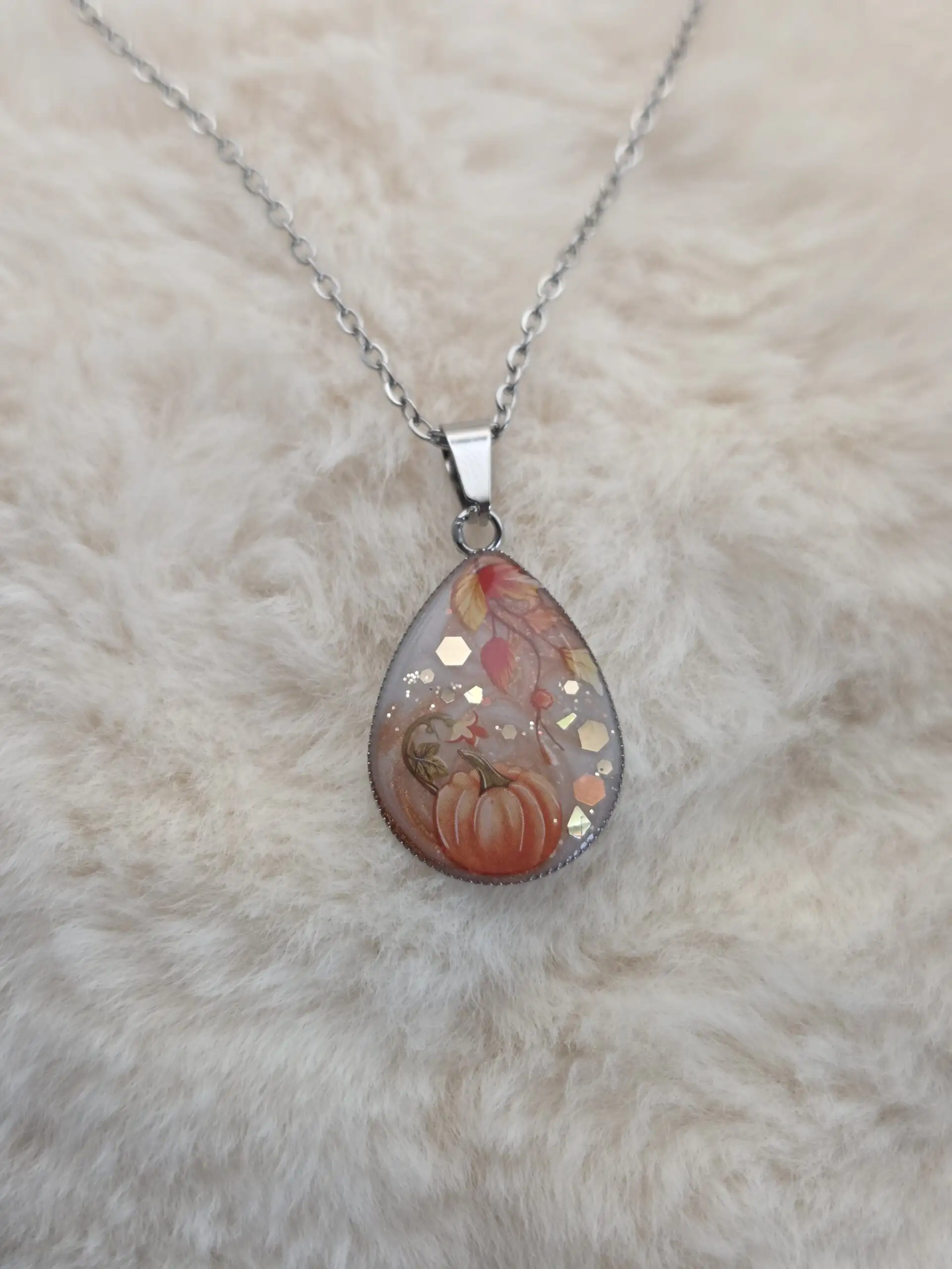 🎃🍂 Éclat d’Automne – Pendentif Goutte Nacré & Bronze Scintillant ✨💧