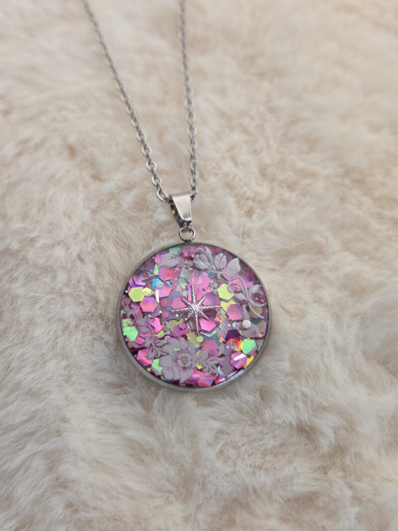 💖✨ Rose Étoilée – Pendentif Cabochon Féérique – Image 3