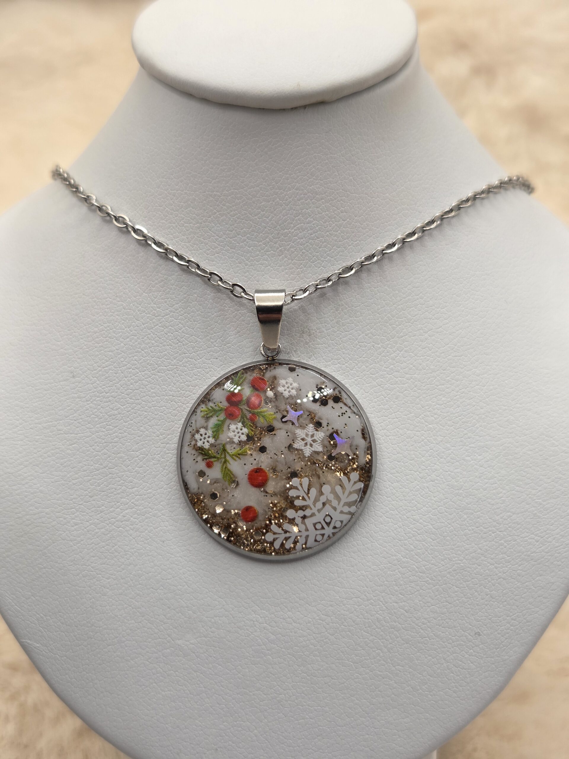 ❄️ Pendentif “Douceur d’Hiver” – La magie dorée des fêtes ✨ – Image 4