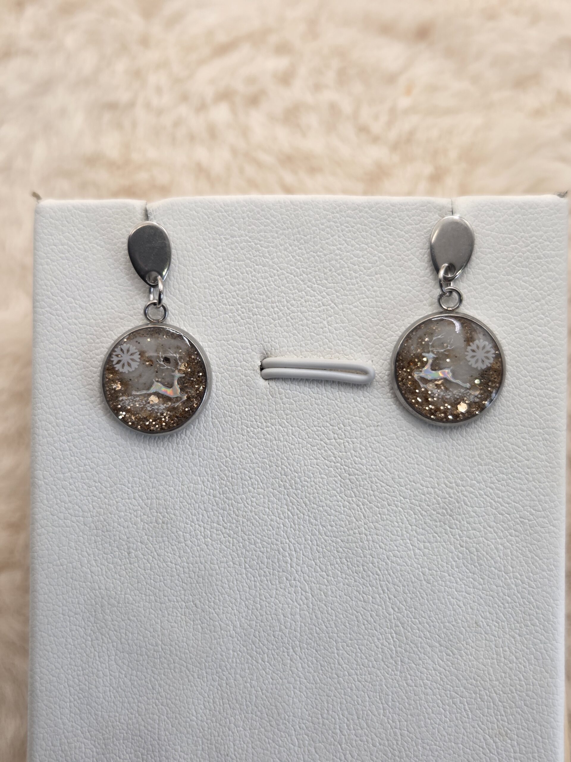 🎄 Boucles d’oreilles “Renne Magique” – L’esprit féerique de Noël ✨ – Image 4