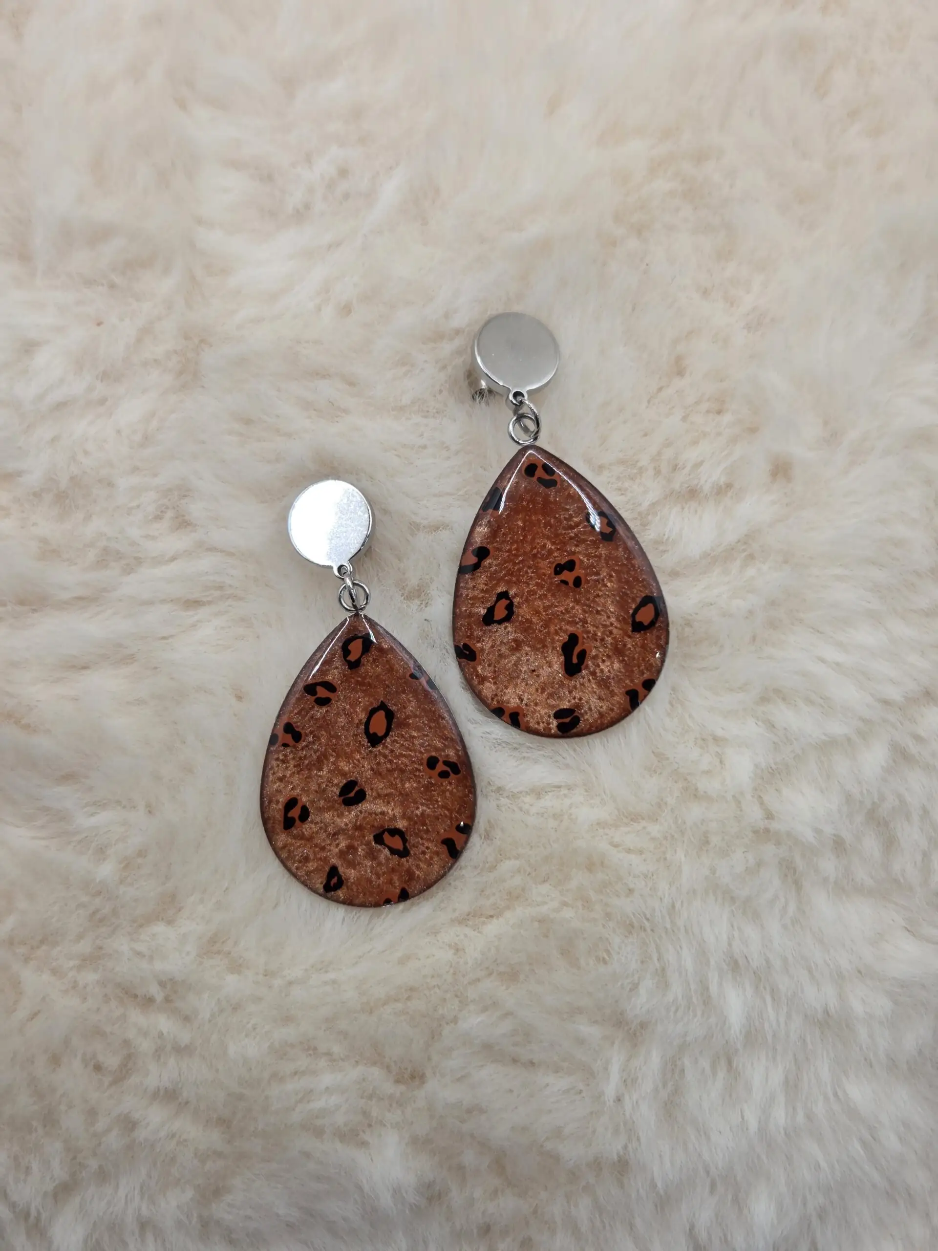 đâš Boucles dâOreilles Cabochon Gouttes â Bronze Brillant & Motifs LĂ©opard âšđ â Image 3
