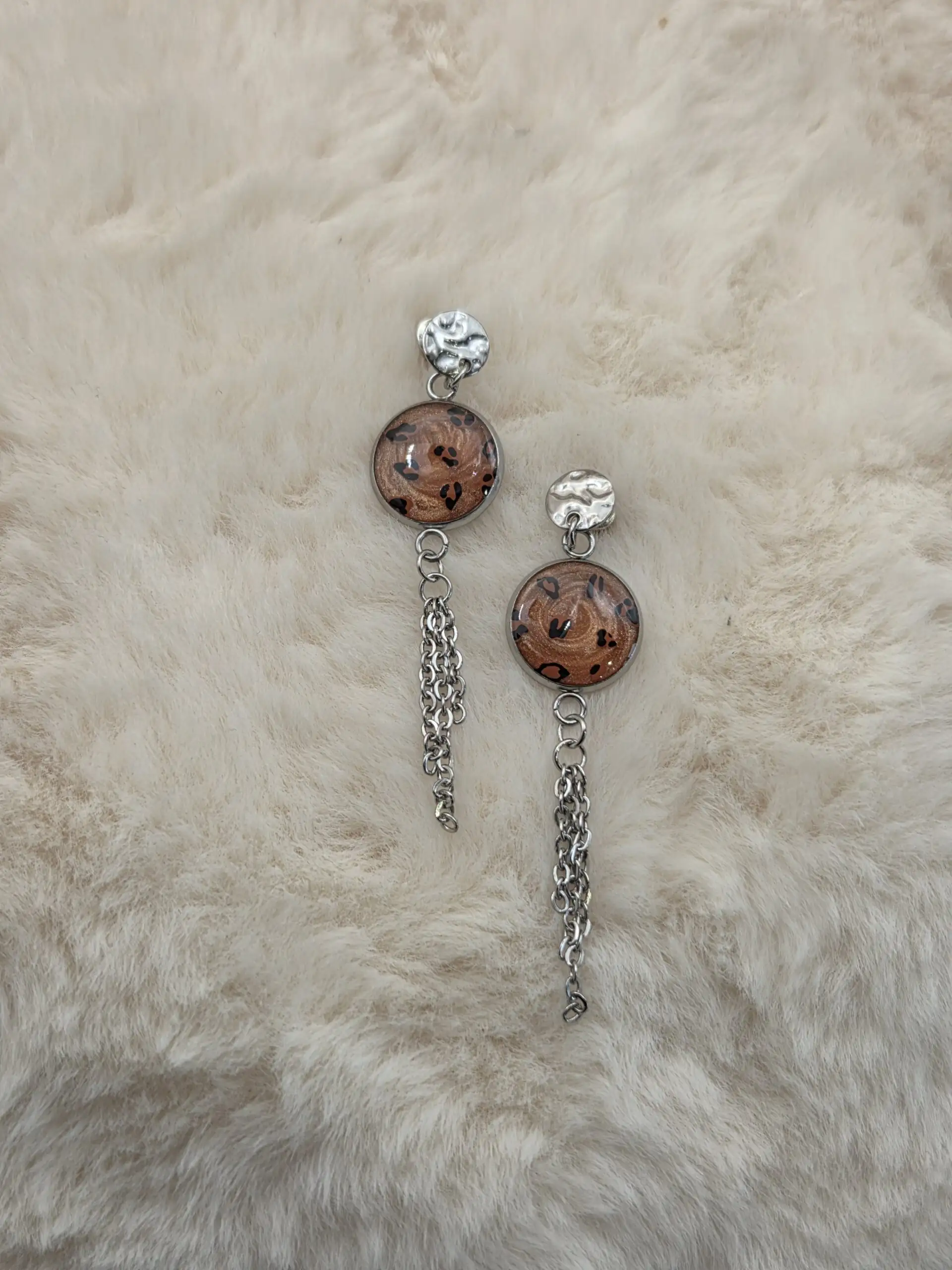 🐆✨ Boucles d’Oreilles Cabochons Ronds – Bronze Brillant & Motifs Léopard avec Pampilles ✨🐆 – Image 3