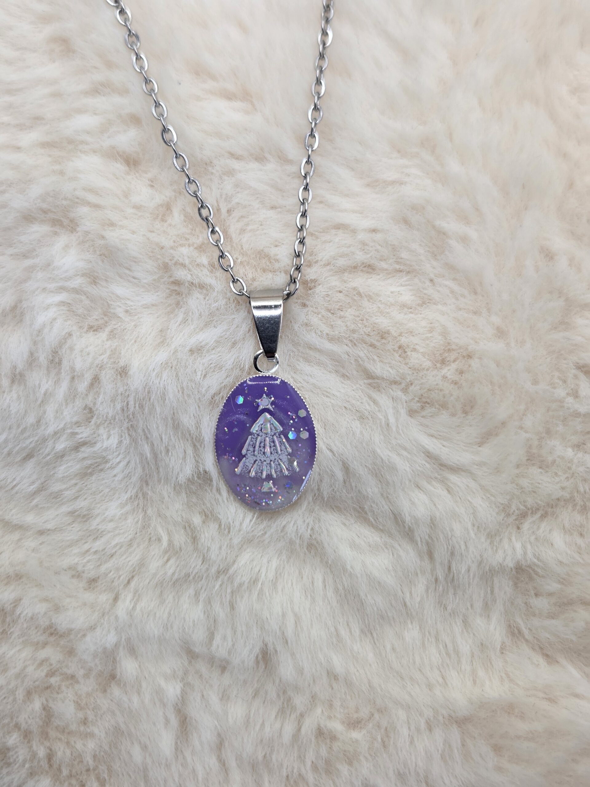 🎄✨ Pendentif Cabochon Ovale – Sapin de Noël Holographique & Paillettes