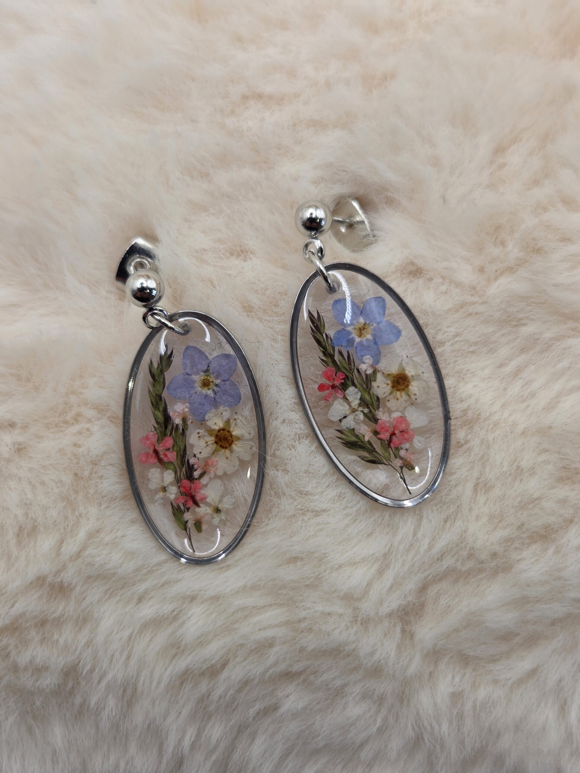 🌿🌸 Boucles d’oreilles ovales pendantes – Fleurs séchées printanières – Image 5