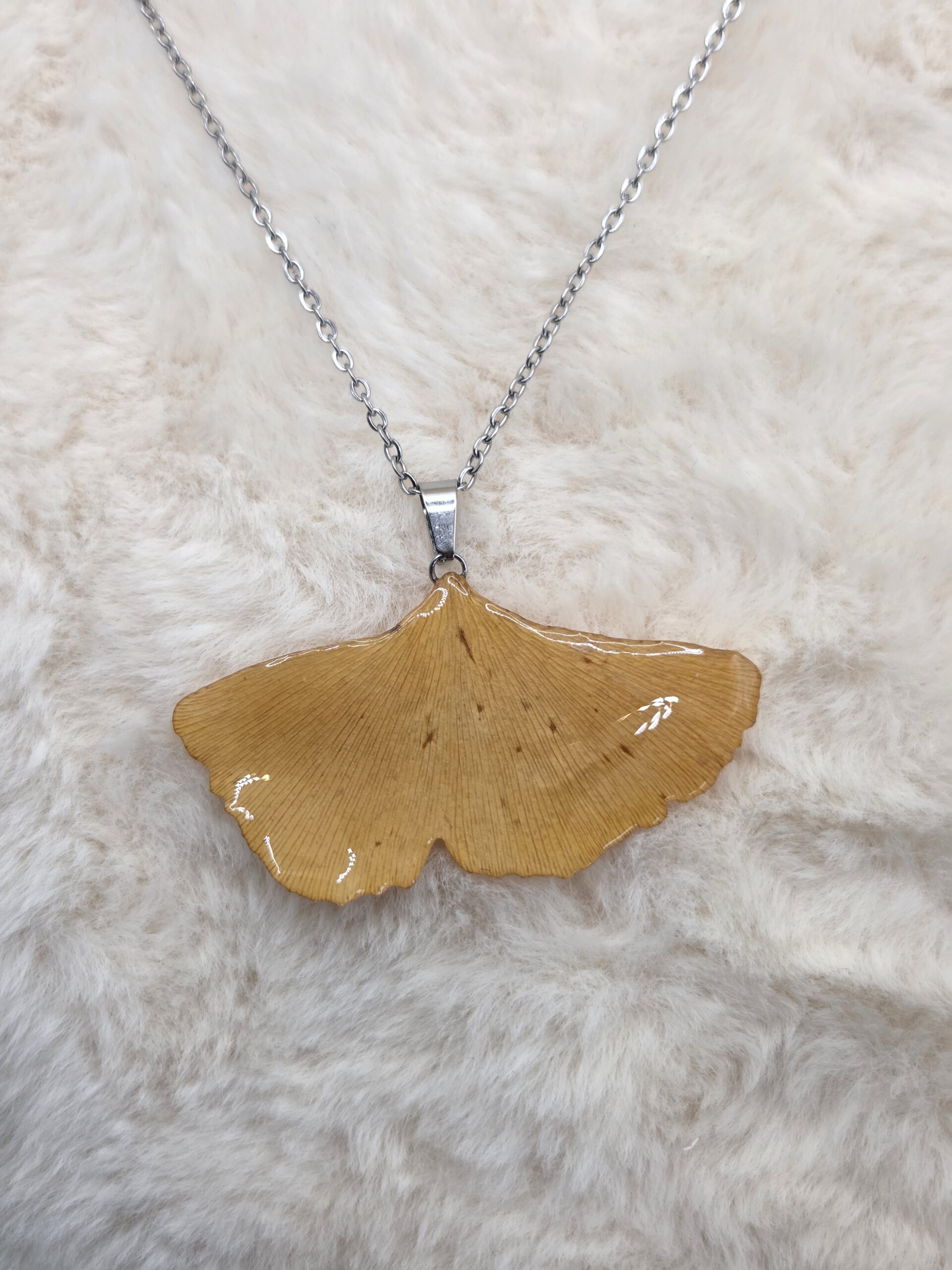 🌟 Pendentif Feuille de Ginkgo Véritable – Acier Inoxydable & Nature Eternelle 🌟 – Image 2