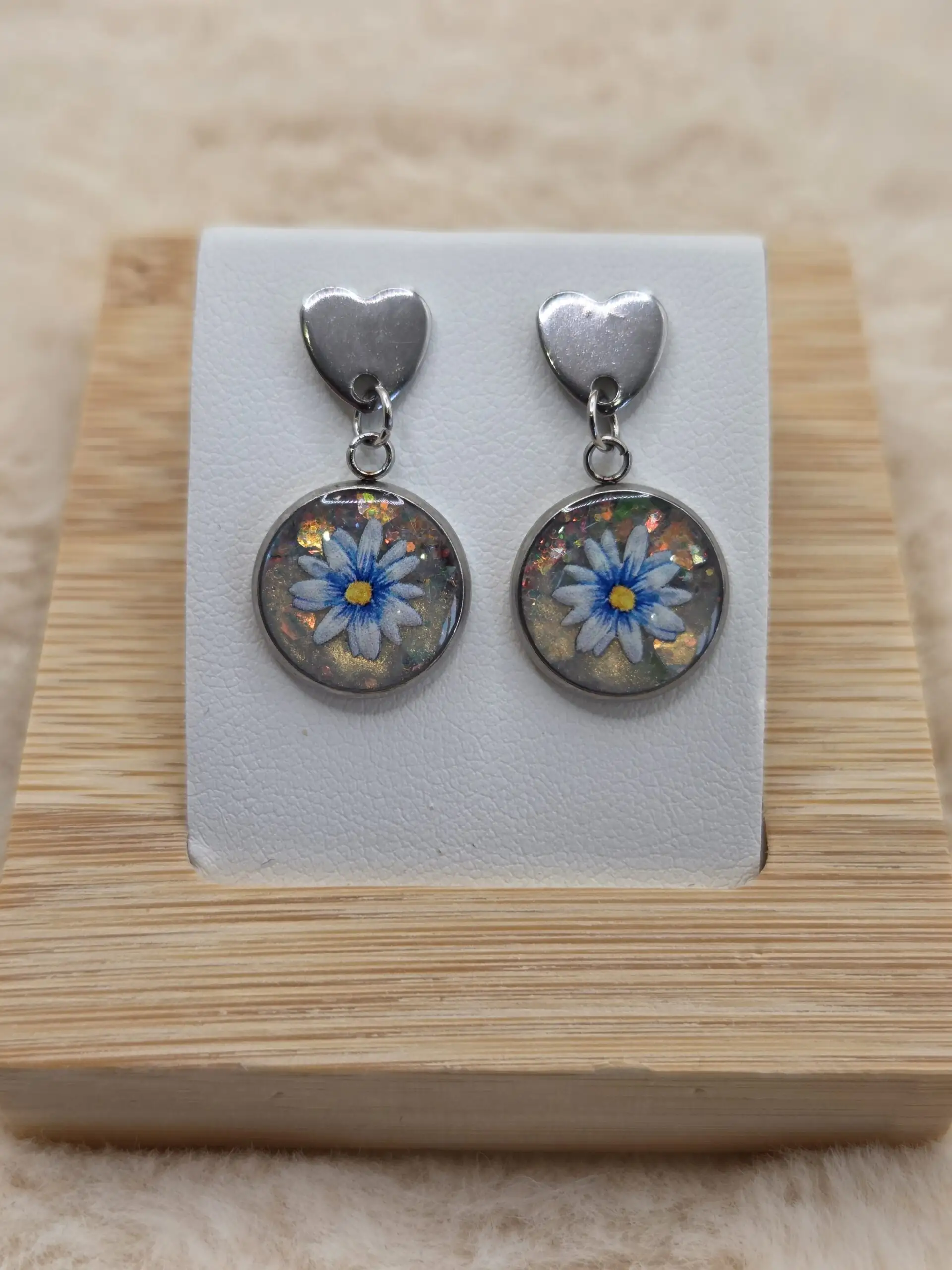 ✨ Boucles d’Oreilles Pendantes Cabochon – Fleurs Bleues ✨ – Image 3