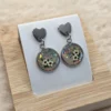 ✨ Boucles d’oreilles cabochon – Fleurs délicates ✨