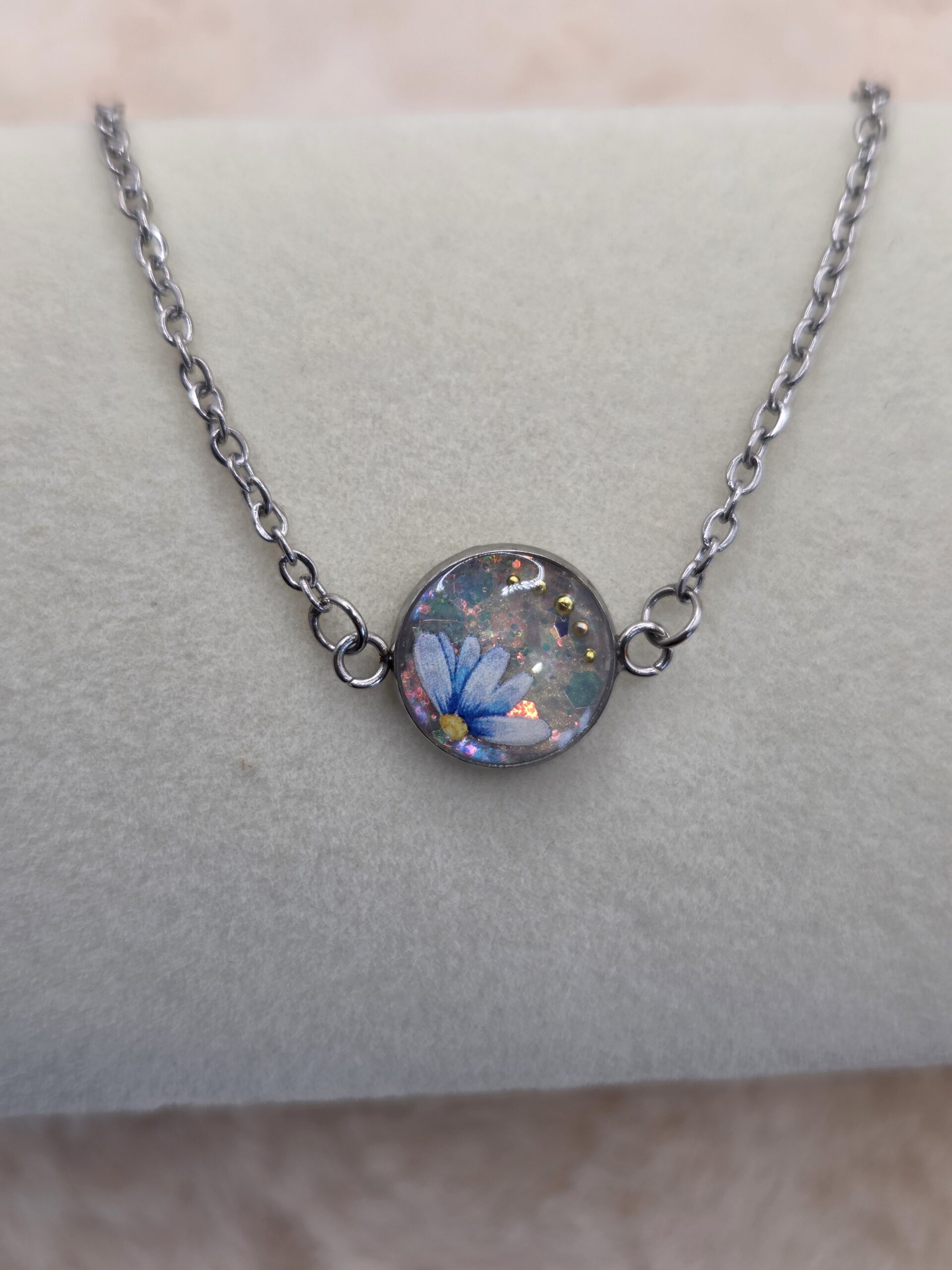 ✨ Bracelet Cabochon Rond – Fleur Bleue Lumineuse ✨