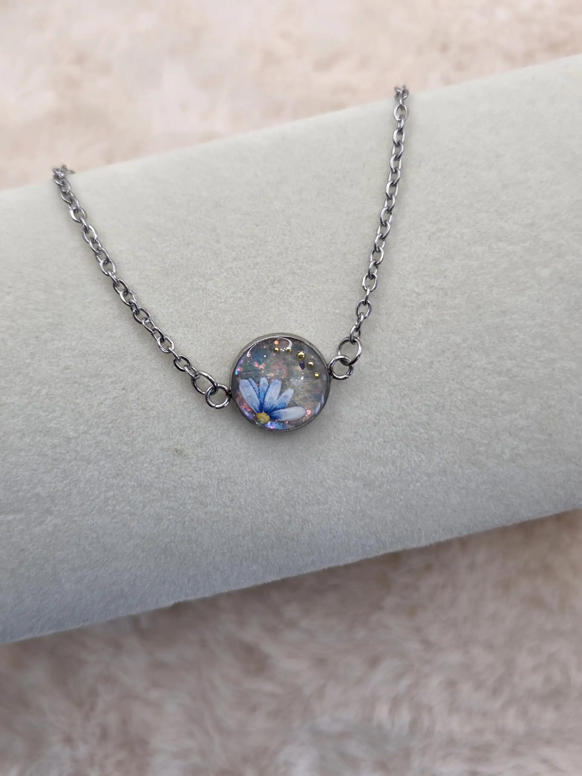 ✨ Bracelet Cabochon Rond – Fleur Bleue Lumineuse ✨ – Image 3