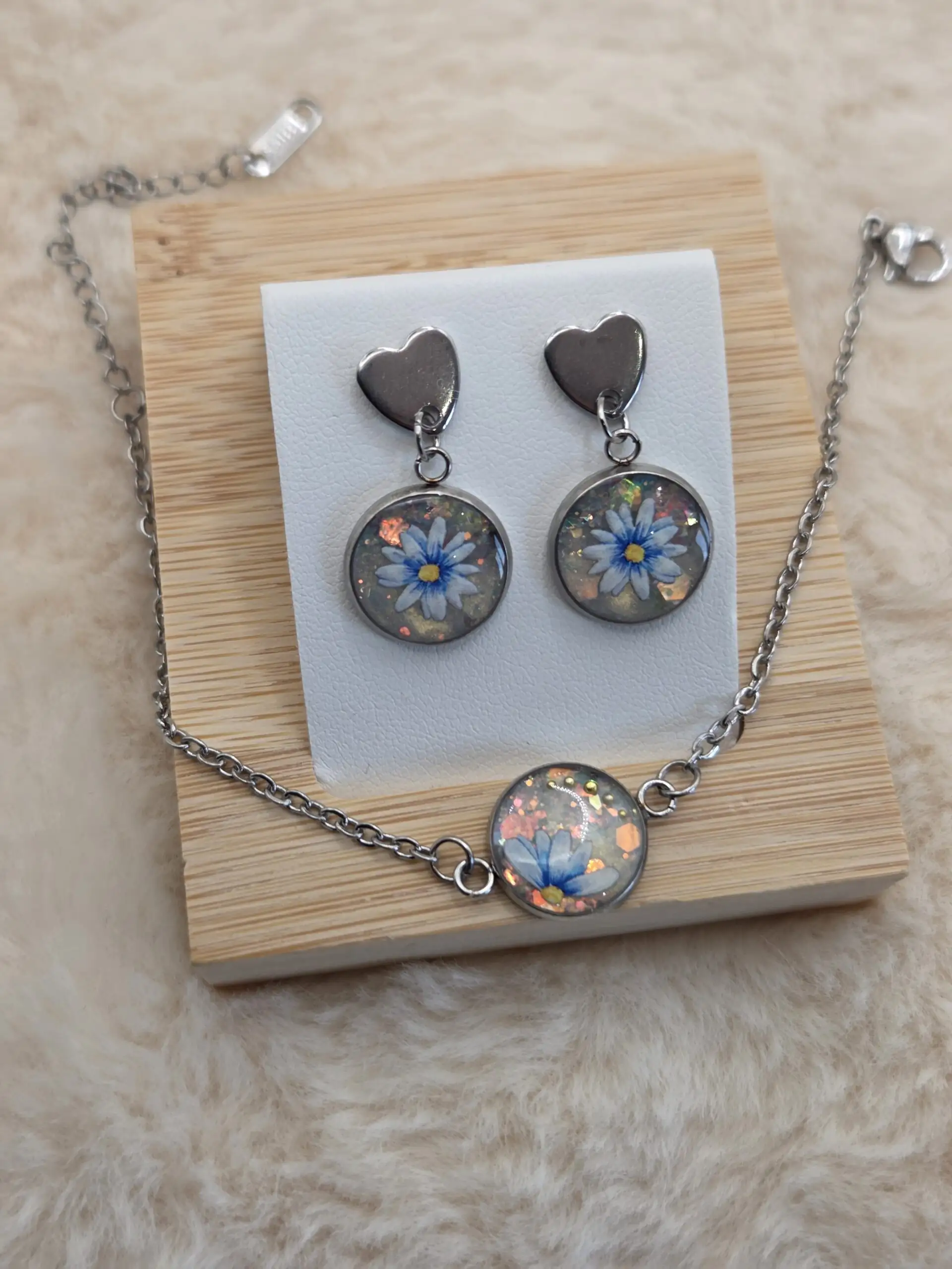 ✨ Boucles d’Oreilles Pendantes Cabochon – Fleurs Bleues ✨ – Image 4