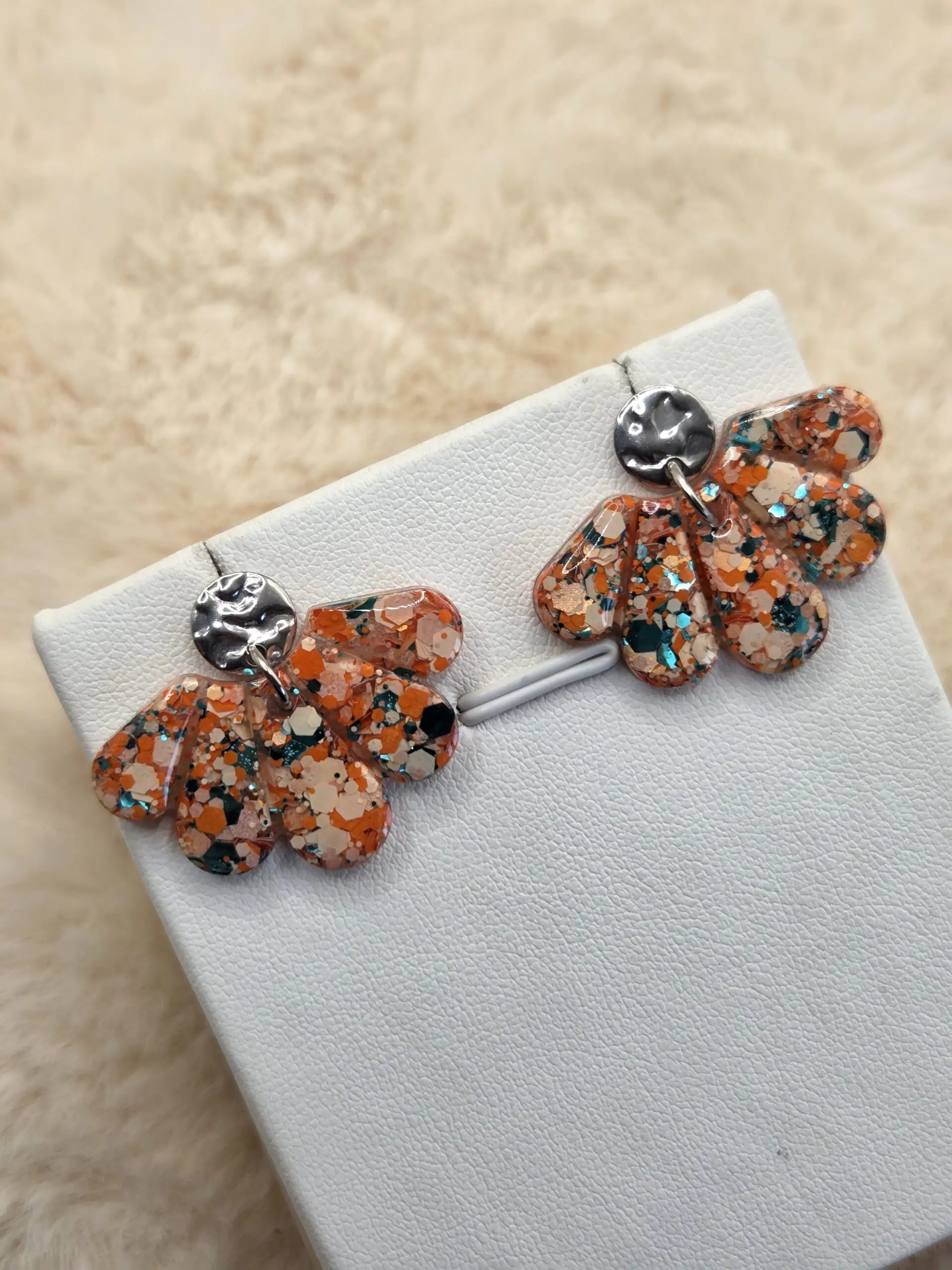 đ Boucles dâOreilles Ăventails Scintillants âš â Image 2