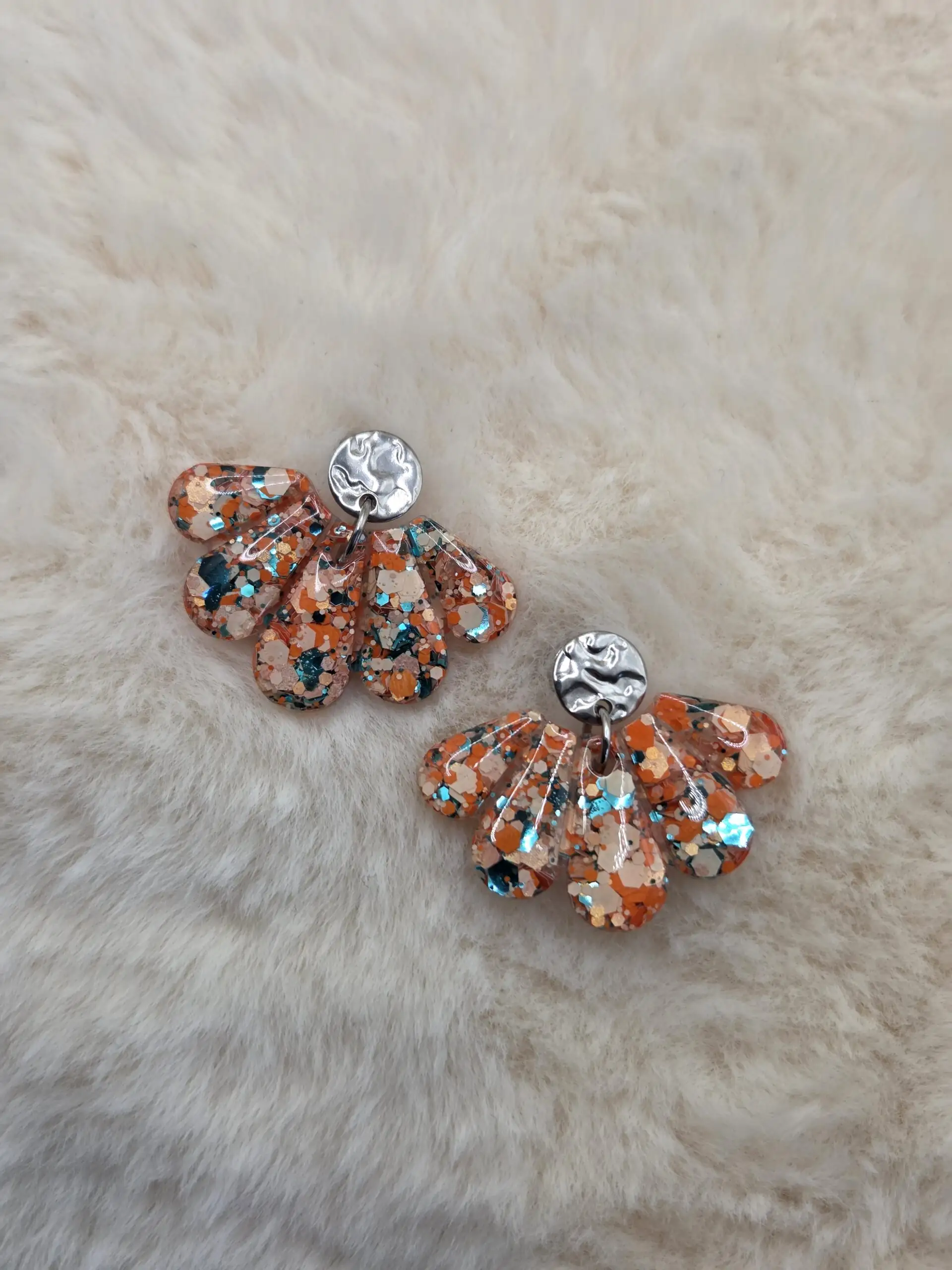 đ Boucles dâOreilles Ăventails Scintillants âš