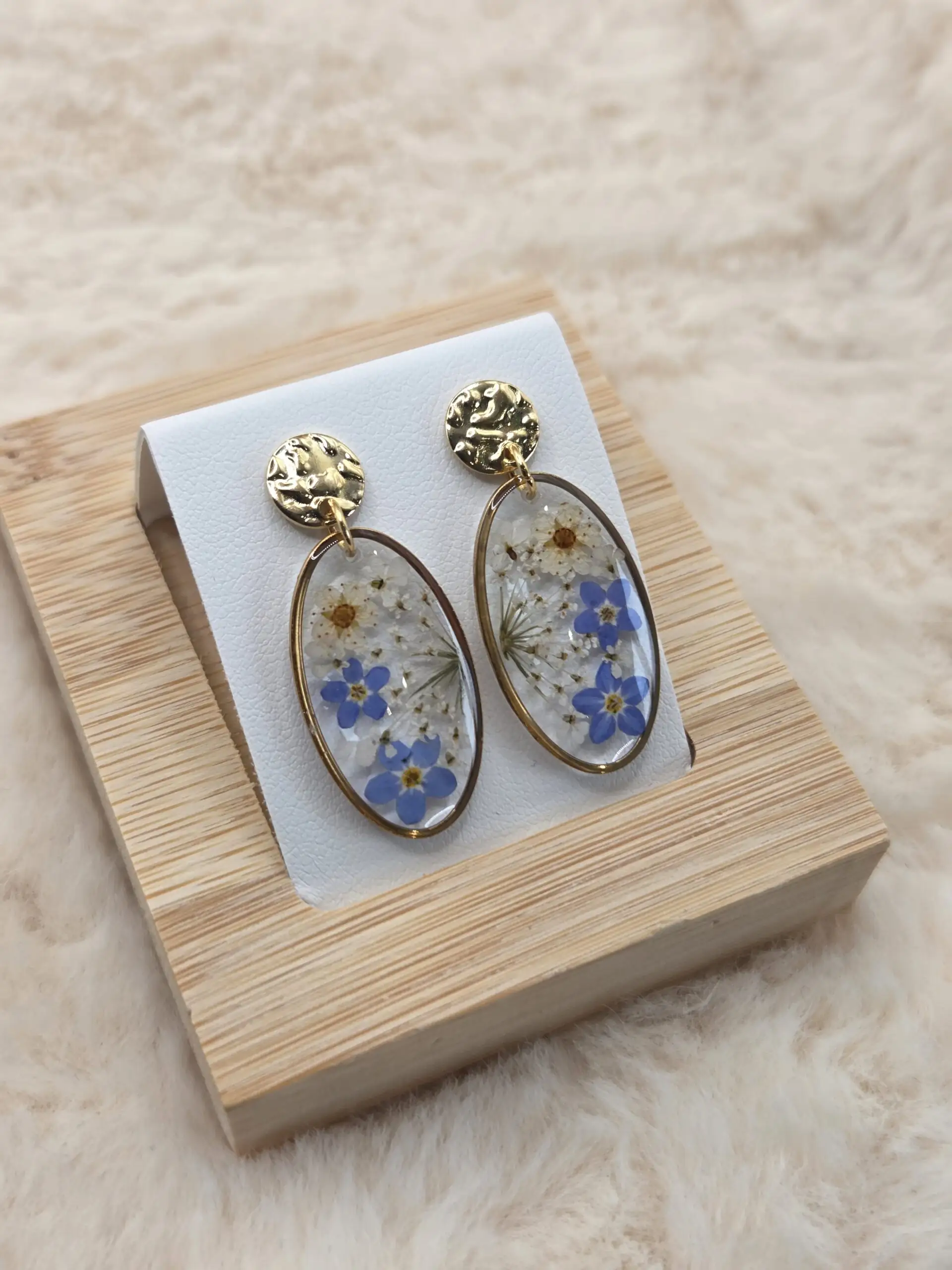 ✨ Boucles d’Oreilles Dorées – Fleurs Séchées Naturelles ✨